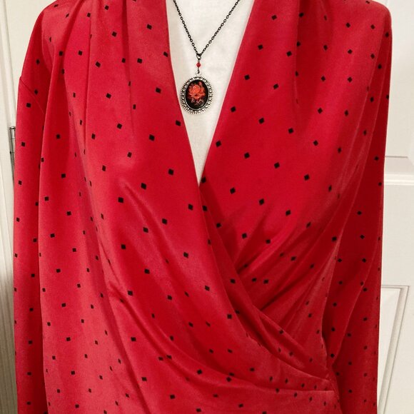 Collections Internationale Dark red black diamond print blouse ~ MEDIUM LARGE - Picture 5 of 13